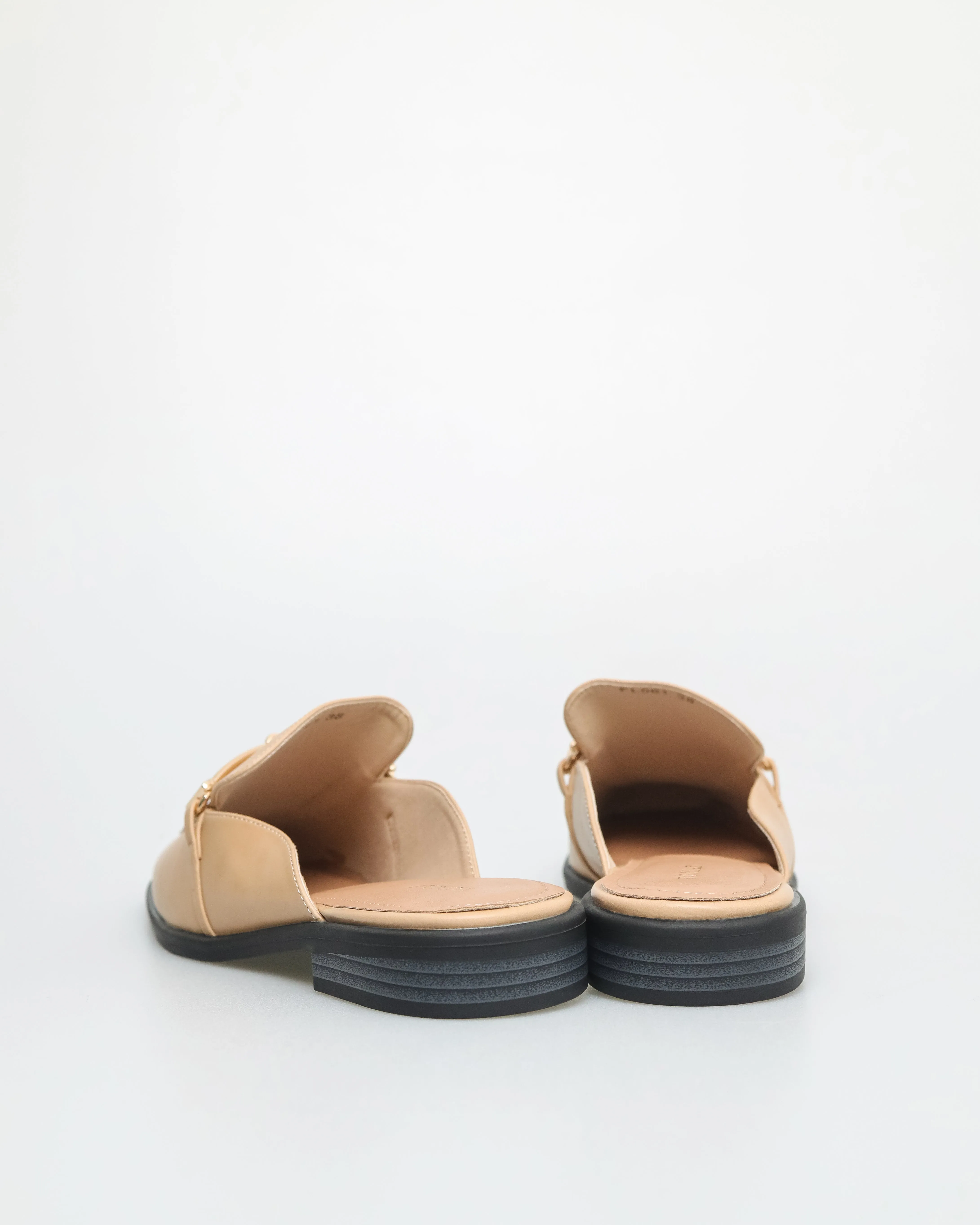 Tomaz FL061 Ladies Buckle Mules